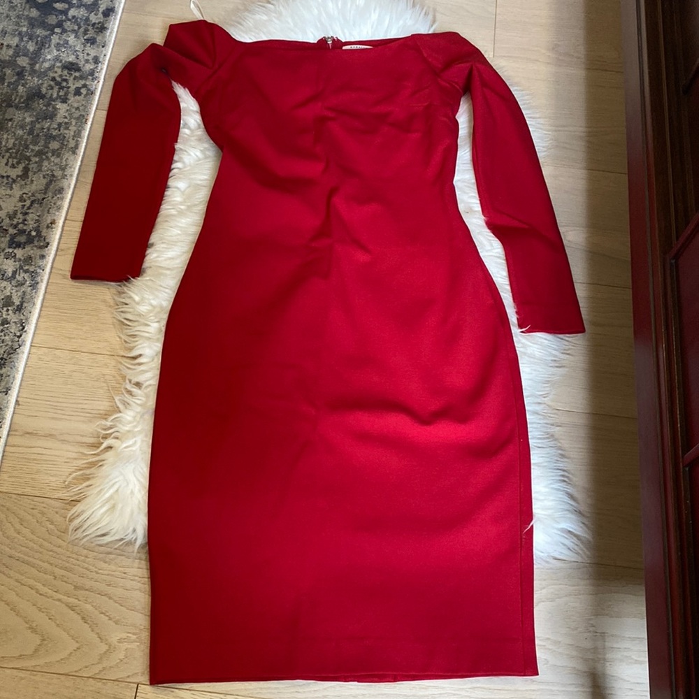 Babaton off-shoulder Dress